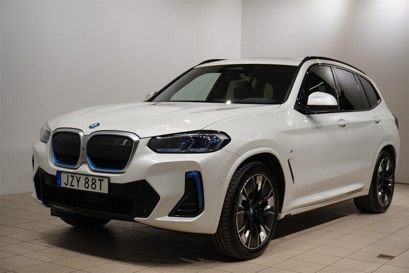 Okänd Begagnad 2021 BMW iX3 M Sport SUV | 489 500 kr (Lite dyr) - Bild 1/4