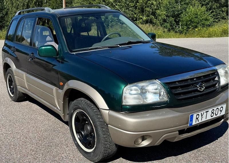 Grön Begagnad 2001 Suzuki Grand Vitara SUV | 45 000 kr - Bild 1/4