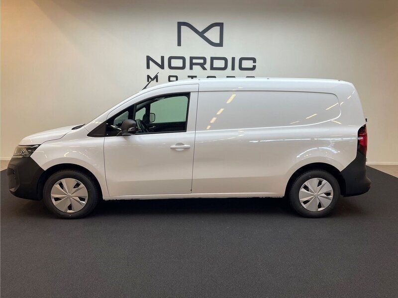 Vit Ny 2024 Nissan Townstar Minibuss | 349 900 kr (Marknadspris) - Bild 1/4