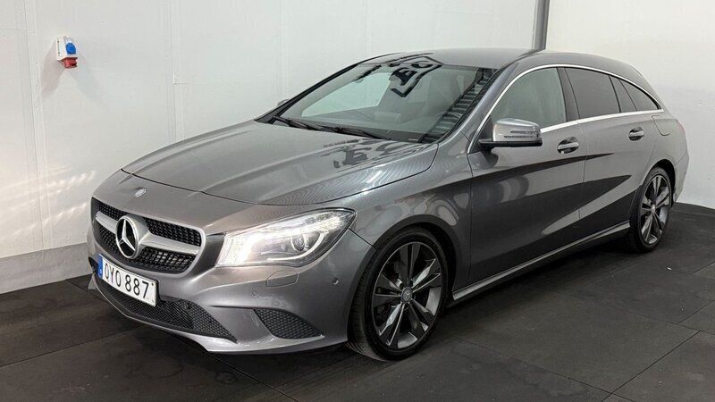 Mörkgrå Begagnad 2015 Mercedes CLA220 Shooting Brake Kombi | 159 900 kr (Marknadspris) - Bild 1/4