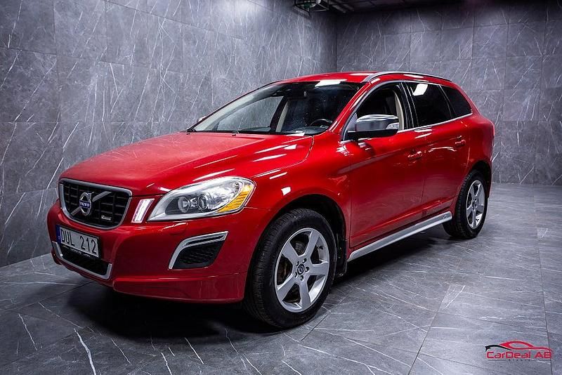 Begagnad Volvo XC60 R-Design 205 HK (150 kW) 2010 Röd SUV