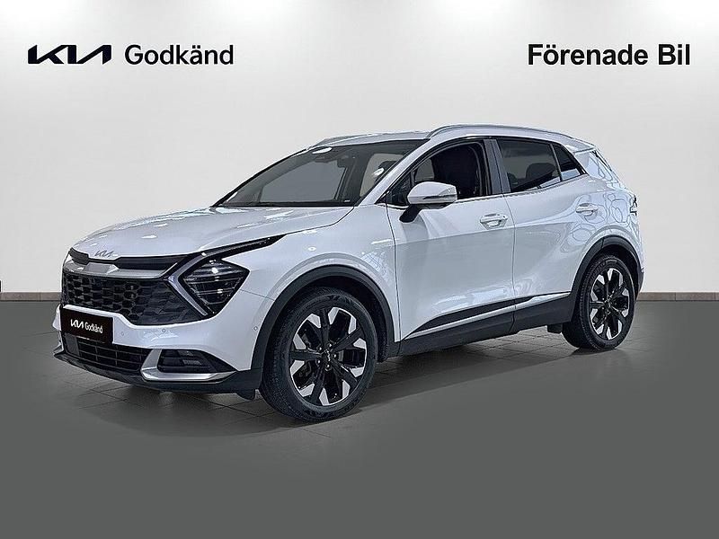 Vit Begagnad 2022 Kia Sportage Advance SUV | 339 000 kr (Marknadspris) - Bild 1/4