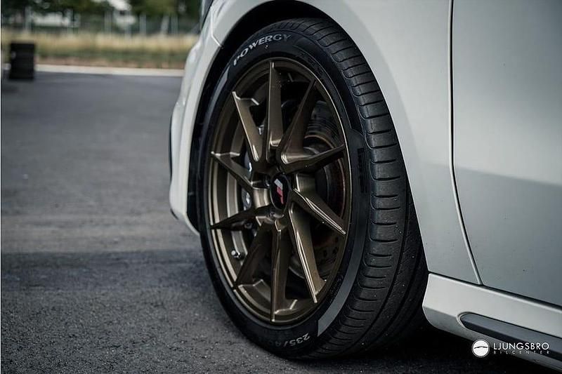 Begagnad Mercedes A45 AMG 381 HK (280 kW) 2015 Vit Kombi