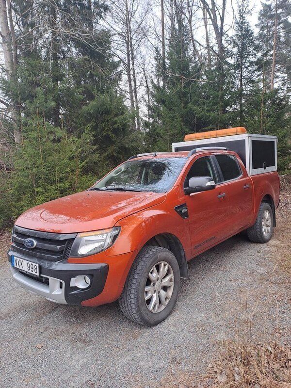 Orange Begagnad 2013 Ford Ranger Pickup | 165 900 kr (Marknadspris) - Bild 1/4