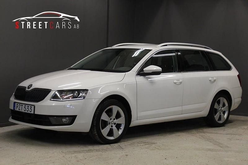 Begagnad Skoda Octavia Style 110 HK (80 kW) 2016 Vit Kombi