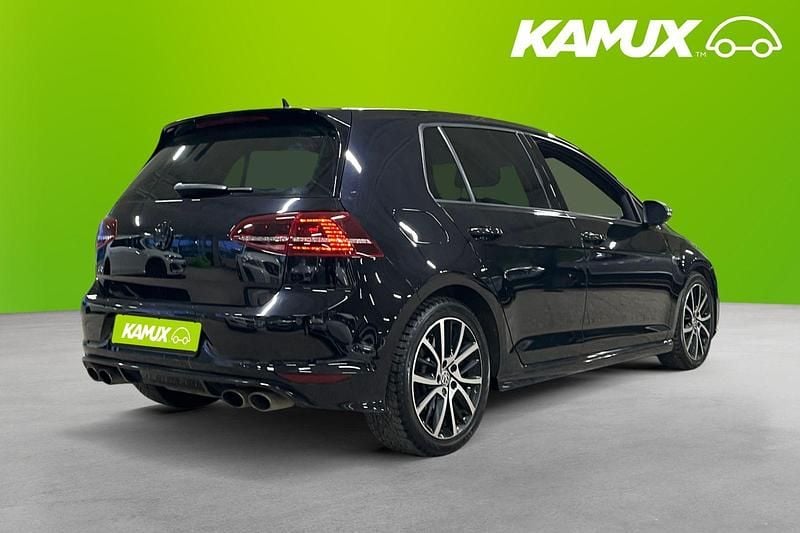 Begagnad VW Golf VII R 301 HK (221 kW) 2017 Svart Halvkombi