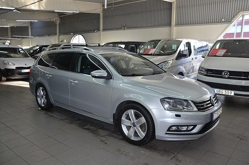 Begagnad VW Passat R-line 177 HK (130 kW) 2013 Silver Kombi