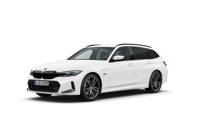 Alpinvit Begagnad 2023 BMW 330 M Sport Kombi | 359 500 kr - Bild 1/2