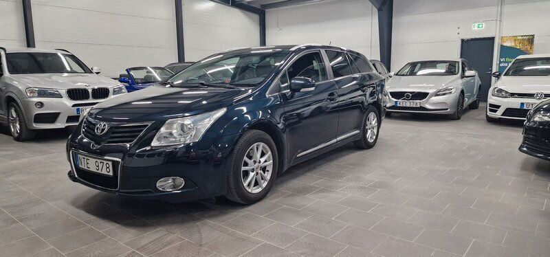 Mörkblå (blå) Begagnad 2010 Toyota Avensis Business Edition Kombi | 59 900 kr (Bra pris) - Bild 1/2
