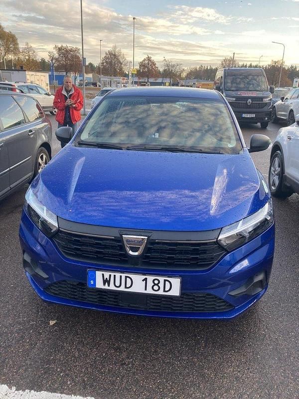 Begagnad 2022 Dacia Sandero Halvkombi | 89 900 kr (Superpris) - Bild 1/3