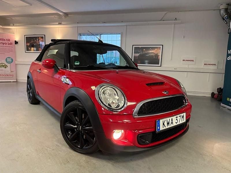 Röd Begagnad 2011 Mini Cooper S Cabriolet Sport Cab | 69 900 kr - Bild 1/4