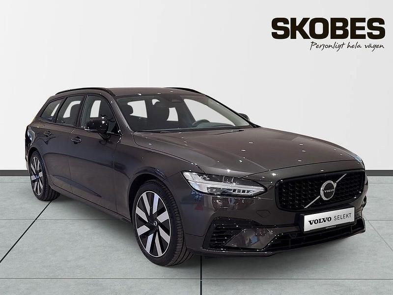 Grå Begagnad 2025 Volvo V90 Plus Kombi | 499 300 kr - Bild 1/3