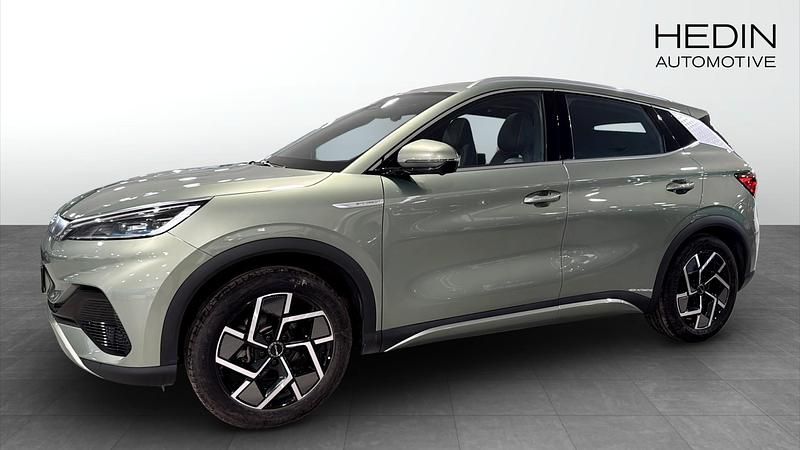 Grön Begagnad 2023 BYD Atto 3 Comfort SUV | 289 900 kr (Marknadspris) - Bild 1/4