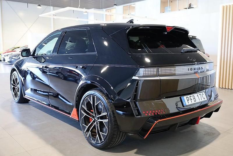 Begagnad Hyundai Ioniq 5 478 kW (650 HK) 2024 Svart SUV