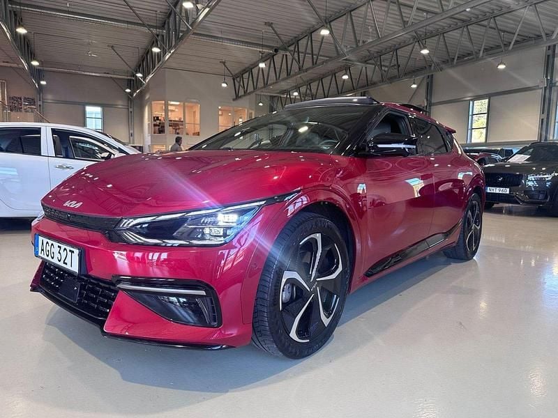 Röd Begagnad 2022 Kia EV6 4 SUV | 429 900 kr - Bild 1/4