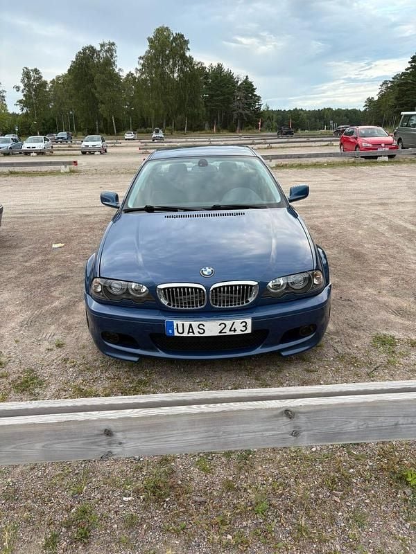 Begagnad BMW 325 192 HK (141 kW) 2003 Sportkupé