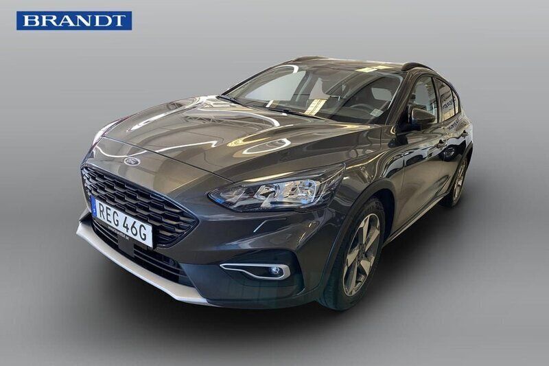 Grå Begagnad 2022 Ford Focus Active Halvkombi | 189 000 kr (Marknadspris) - Bild 1/2