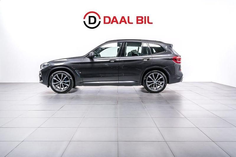 Grå Begagnad 2021 BMW X3 M Sport SUV | 349 700 kr - Bild 1/4