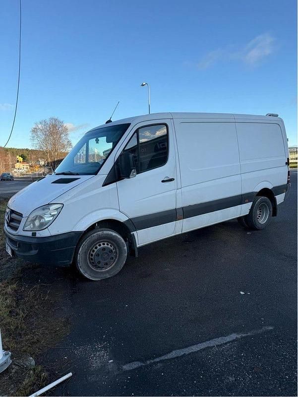 Vit Begagnad 2012 Mercedes Sprinter Van | 149 000 kr (Lite dyr) - Bild 1/2