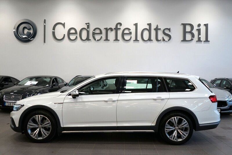 Vit Begagnad 2019 VW Passat Alltrack Kombi | 159 900 kr (Marknadspris) - Bild 1/4