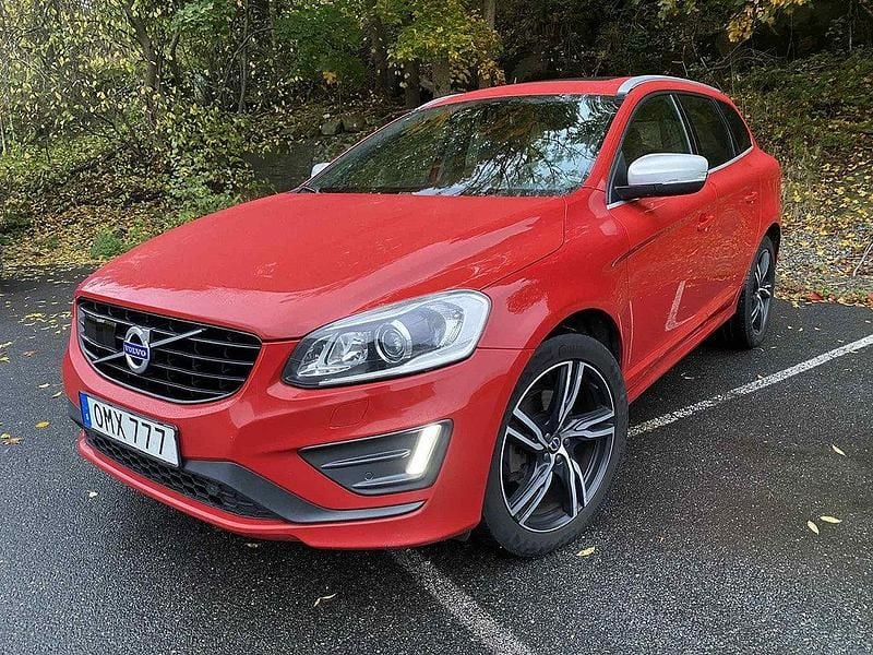 Röd Begagnad 2016 Volvo XC60 R-Design SUV | 129 900 kr - Bild 1/4