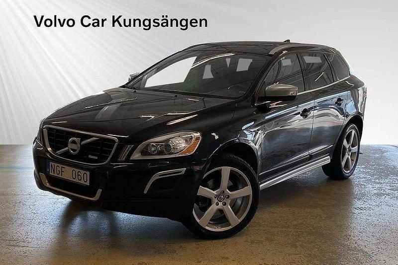 Svart Begagnad 2012 Volvo XC60 R-Design SUV | 119 900 kr (Marknadspris) - Bild 1/4