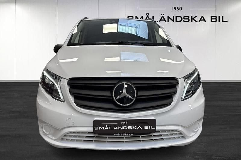 Begagnad Mercedes e-Vito 85 kW (116 HK) 2023 Vit Minibuss