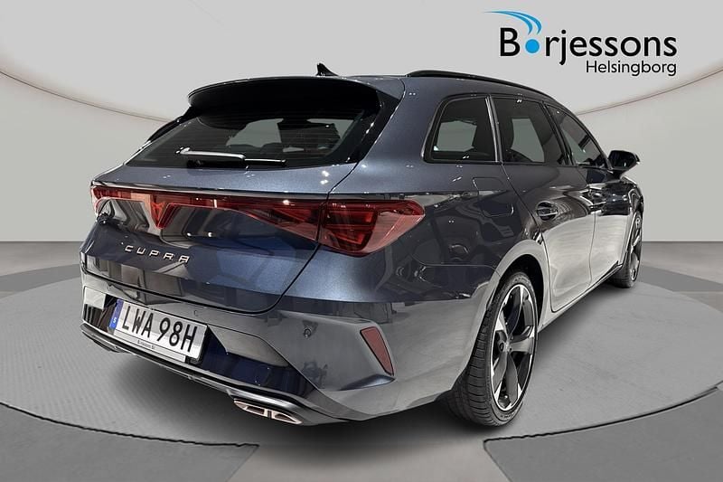 Ny Cupra Leon 2026 Grå