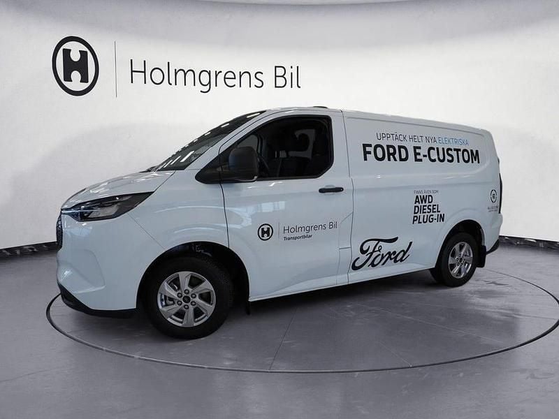 Frozen white Begagnad 2024 Ford E-Transit Trend Van | 524 875 kr (Marknadspris) - Bild 1/4