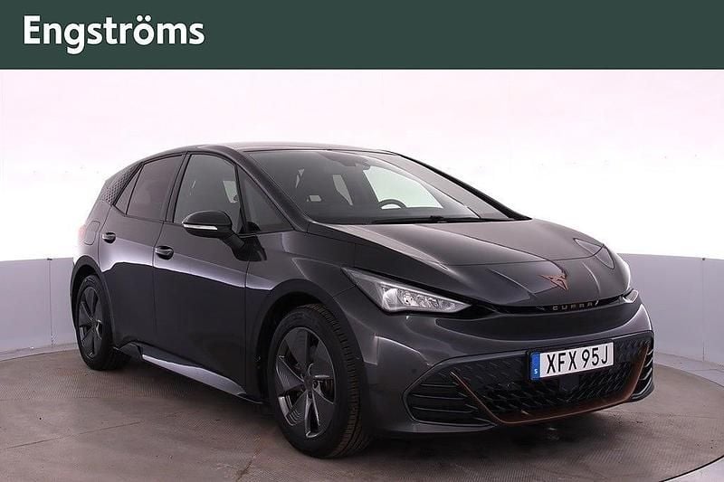 Begagnad Cupra Born 169 kW (231 HK) 2022 Quasar grey metallic Halvkombi