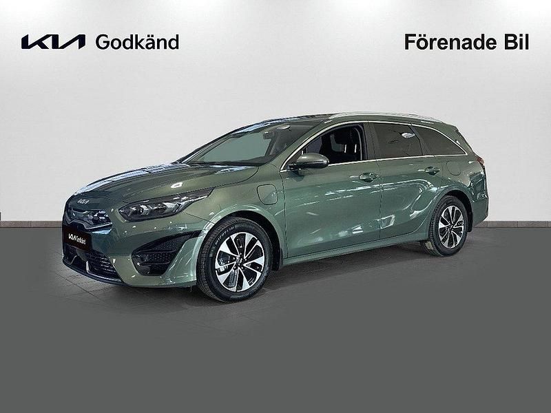 Grå Begagnad 2024 Kia Ceed Sportswagon Advance Kombi | 325 000 kr - Bild 1/4