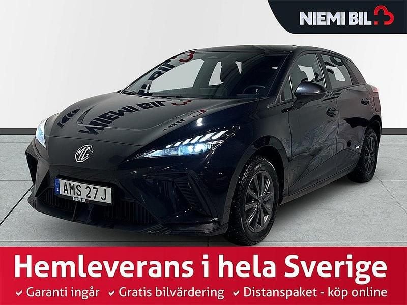 Svart Begagnad 2023 MG MG4 EV Halvkombi | 219 900 kr - Bild 1/3