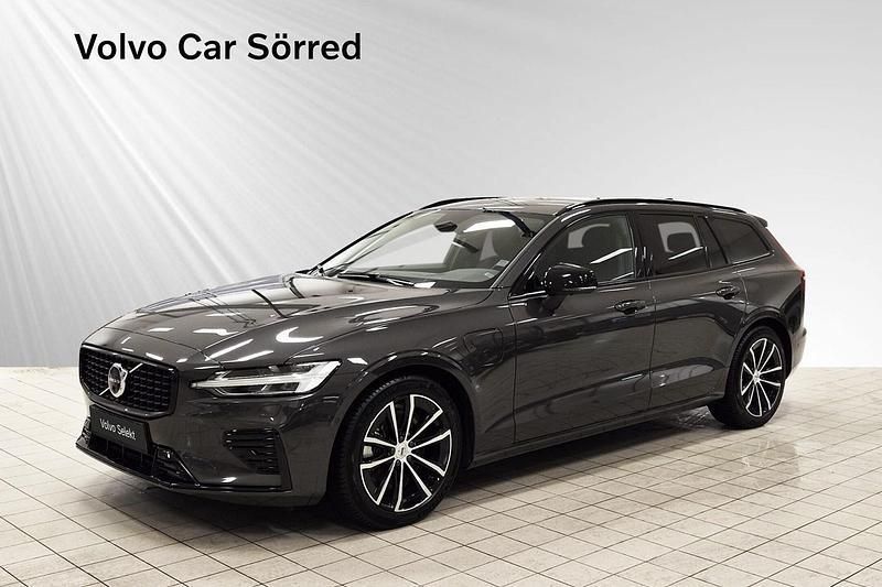 Grå Begagnad 2024 Volvo V60 Plus Kombi | 509 900 kr (Lite dyr) - Bild 1/3