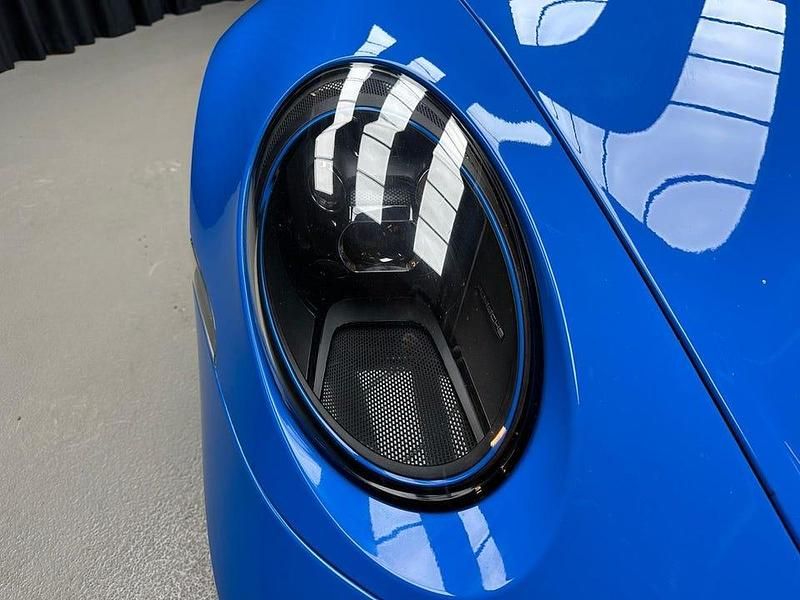 Begagnad Porsche 992 Sport 510 HK (375 kW) 2024 Blå