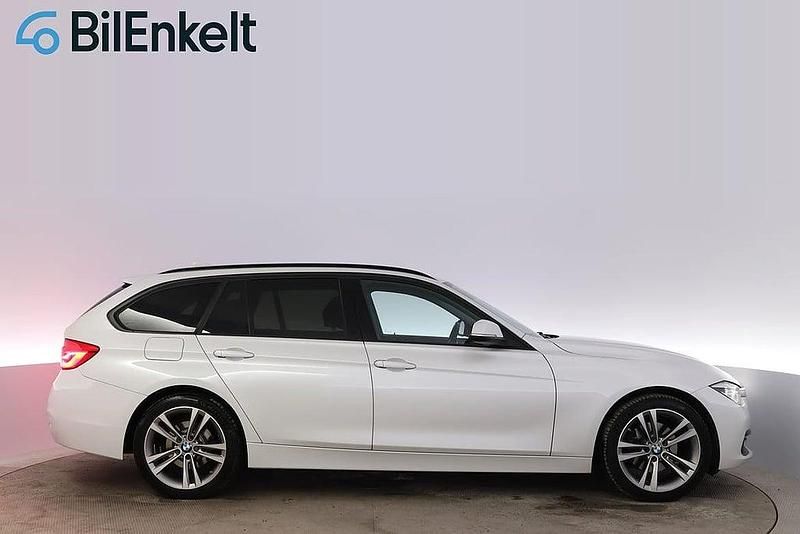 Begagnad BMW 320 M Sport 190 HK (139 kW) 2015 Vit Kombi