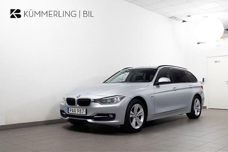 Silver Begagnad 2015 BMW 318 Sport Line Kombi | 99 900 kr (Bra pris) - Bild 1/4