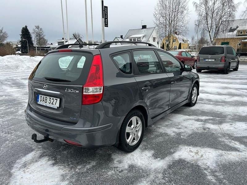 Begagnad Hyundai i30 116 HK (85 kW) 2011 Grå Kombi