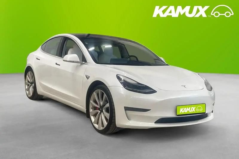 Begagnad Tesla Model 3 Performance 461 kW (627 HK) 2019 Vit Sedan