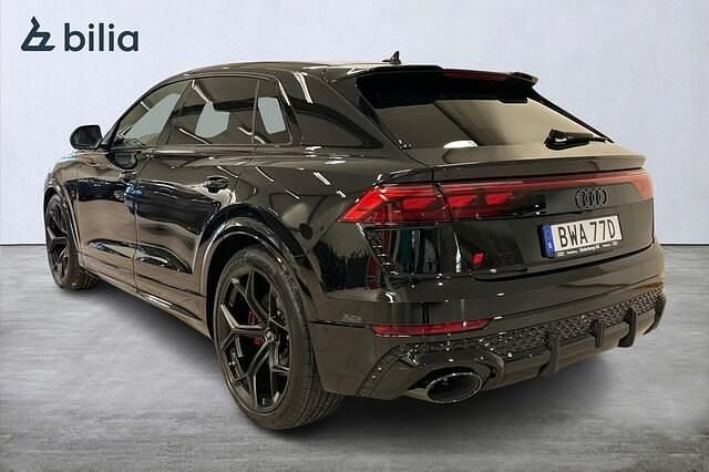 Begagnad Audi RS Q8 Performance 641 HK (471 kW) 2024 Svart SUV