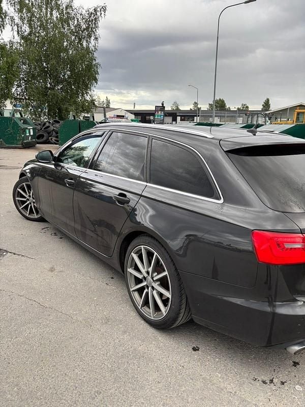 Begagnad Audi A6 177 HK (130 kW) 2012 Kombi