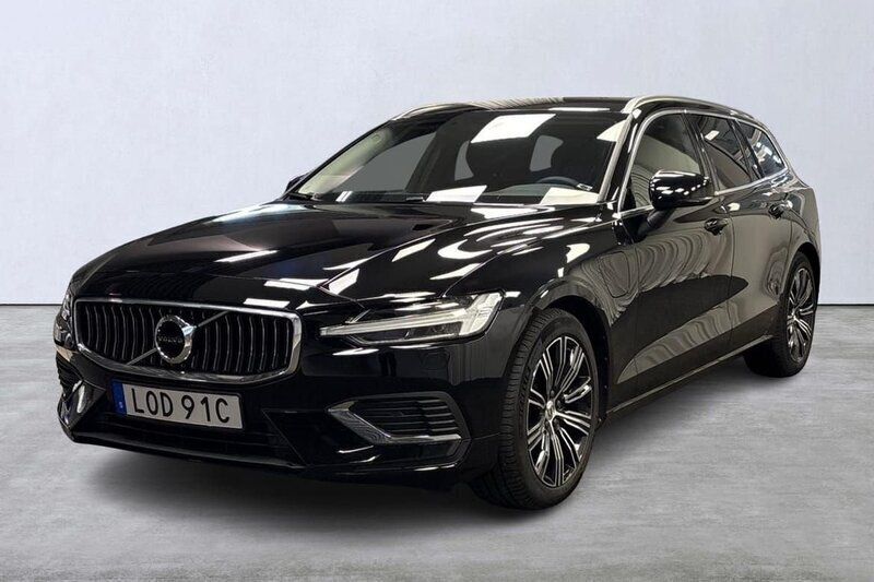Svart Begagnad 2021 Volvo V60 Inscription Kombi | 349 000 kr (Marknadspris) - Bild 1/4