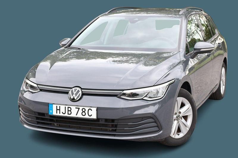 Mörkgrå Begagnad 2022 VW Golf VIII Kombi | 237 000 kr (Lite dyr) - Bild 1/4