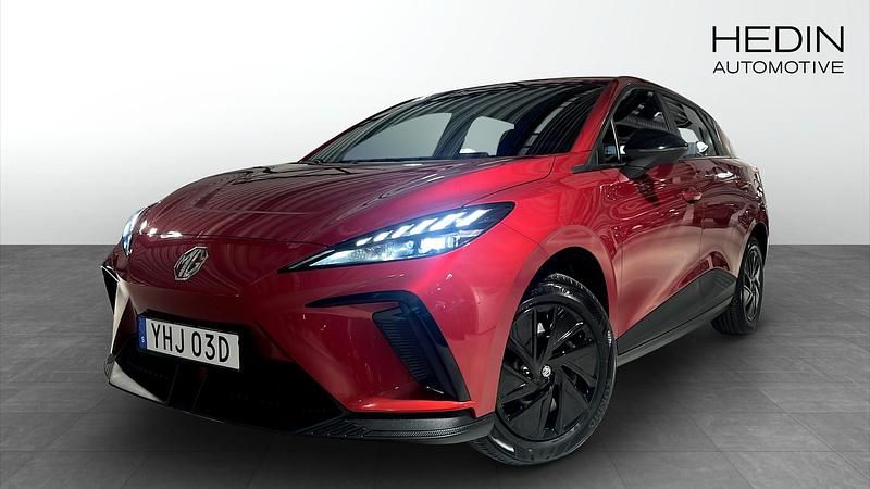 Röd Begagnad 2022 MG MG4 EV Halvkombi | 259 900 kr (Dyr) - Bild 1/4