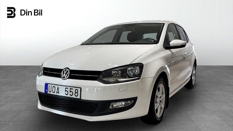 Vit Begagnad 2013 VW Polo Halvkombi | 89 900 kr (Marknadspris) - Bild 1/4