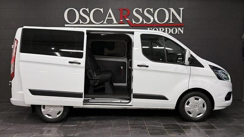 Begagnad Ford Transit Custom 173 HK (127 kW) 2019 Vit Kombi