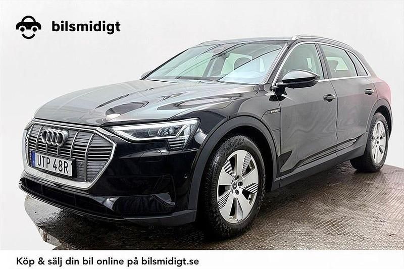 Begagnad Audi e-tron 230 kW (313 HK) 2020 Svart SUV