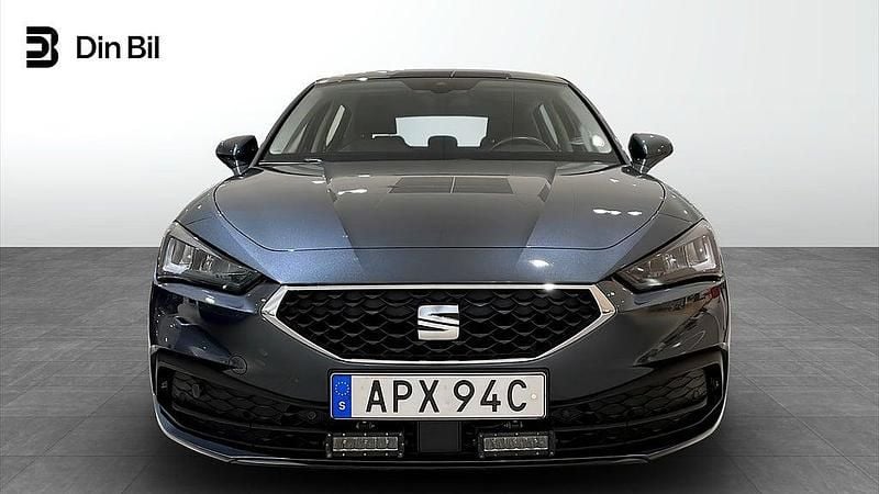 Begagnad Seat Leon Style 110 HK (80 kW) 2021 Grå Kombi