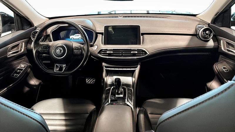 Begagnad MG EHS Luxury 258 HK (189 kW) 2022 Svart SUV