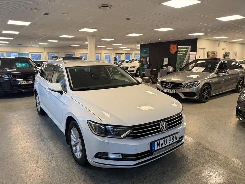Begagnad VW Passat 150 HK (110 kW) 2019 Vit