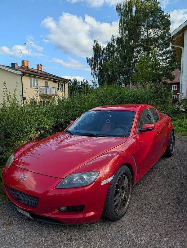 Röd Begagnad 2004 Mazda RX8 Halvkombi | 50 000 kr - Bild 1/4